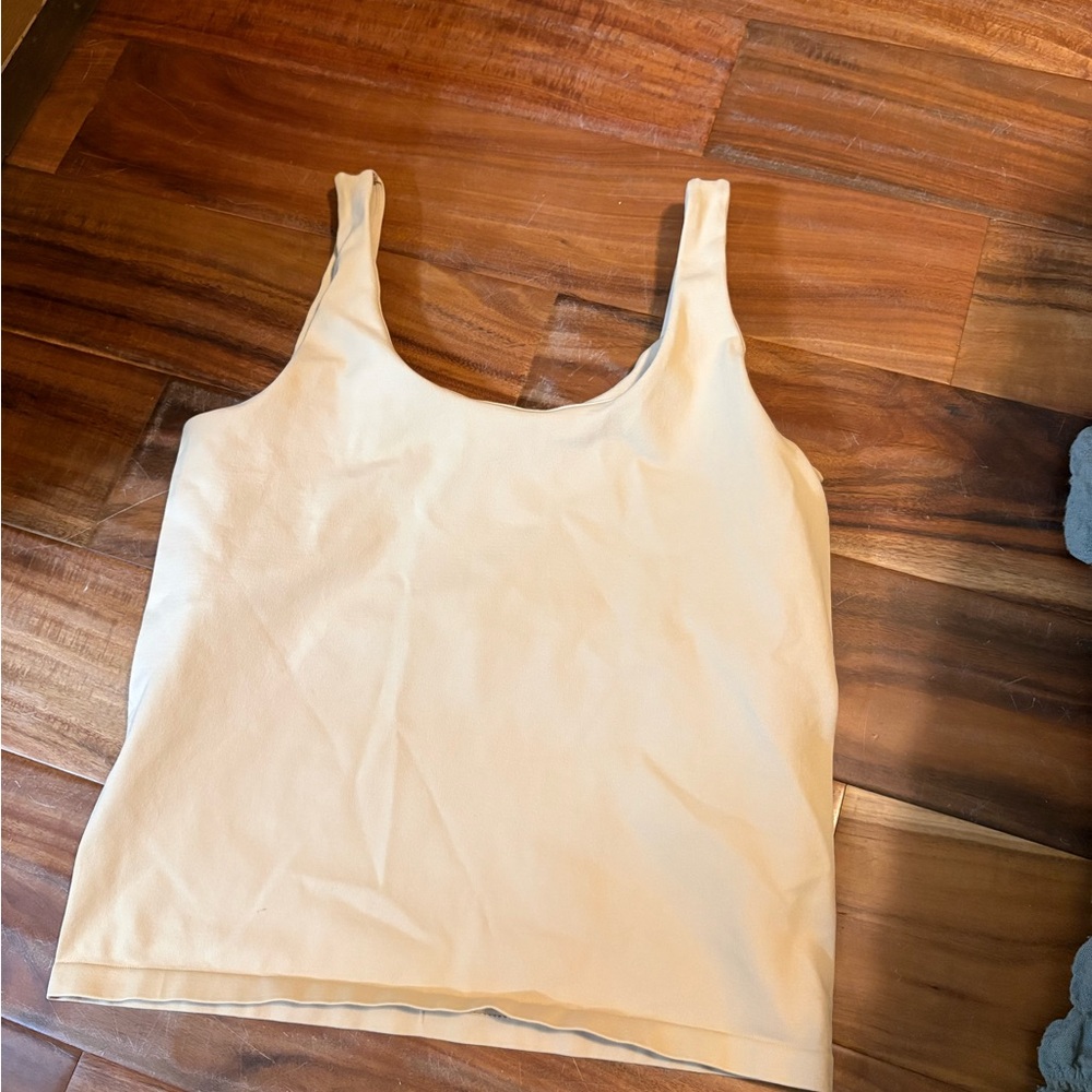 Avec Les Filles Seamless Tank Top S/M Nude Beige Scoop Neck Cami (1087)